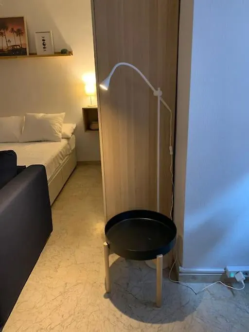 Estudio Segunda Linea De Playa Almeria 0*,