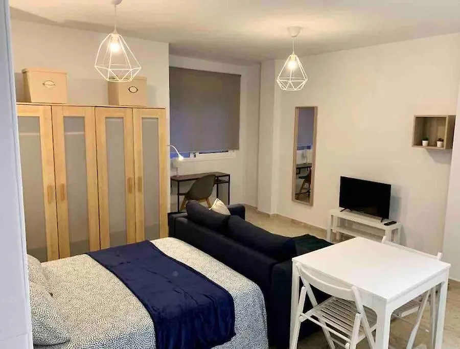 Estudio Segunda Linea De Playa Almería 0*,  Spagna