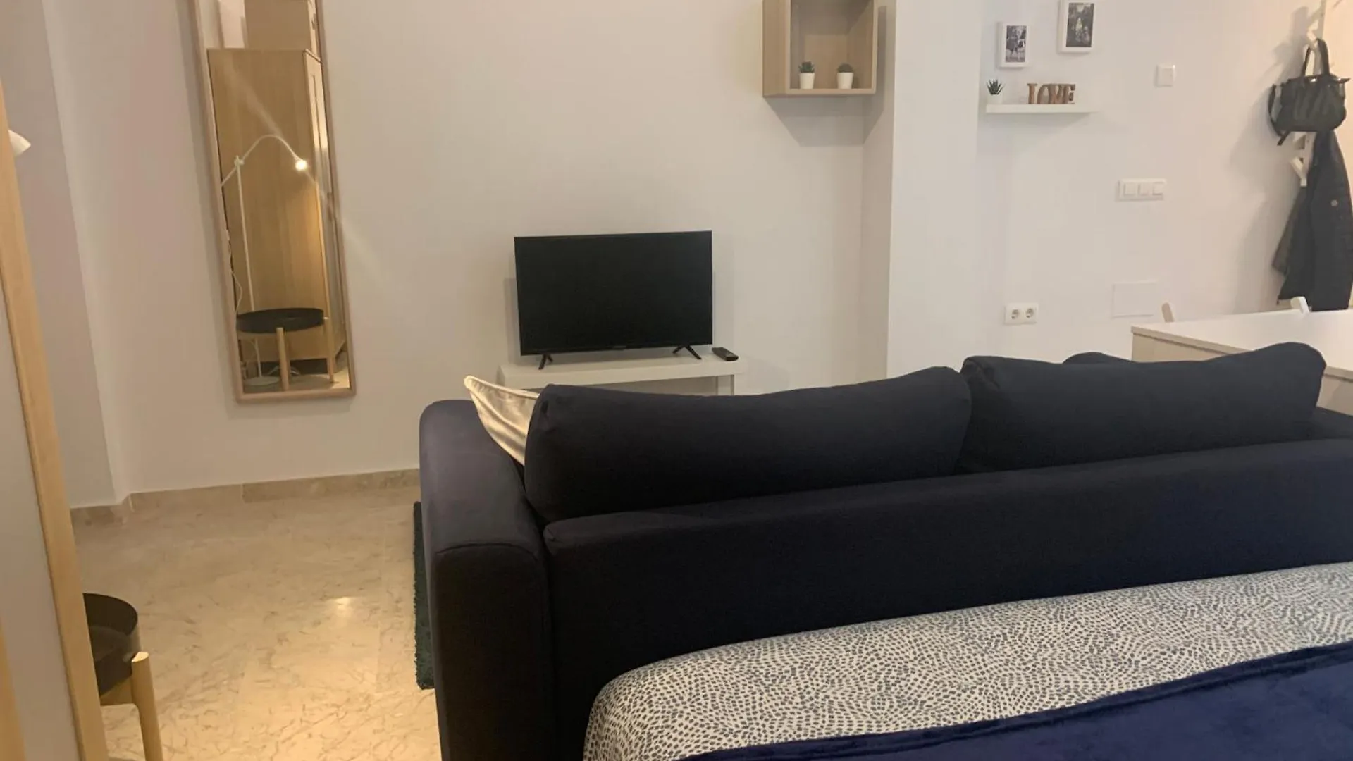 Estudio Segunda Linea De Playa Almería Spagna